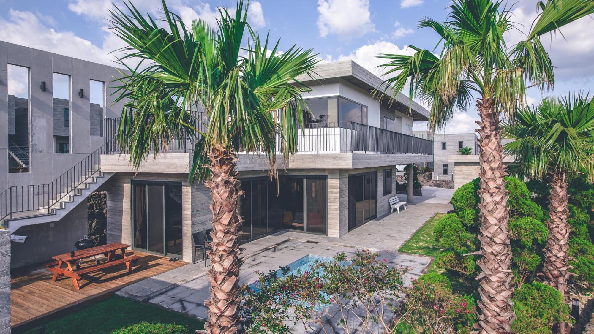 Private Unit For Family Or Group Jeju